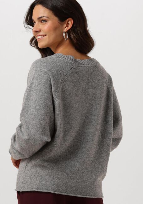 Graue VANILIA Pullover SLOUCHY V NECK - large